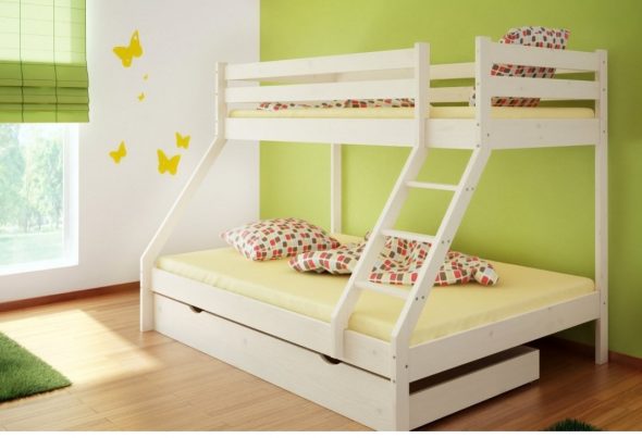 białe łóżko dziecięce dla dwojga dzieci