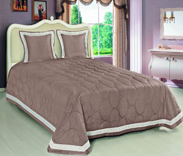 Quilted bed cover