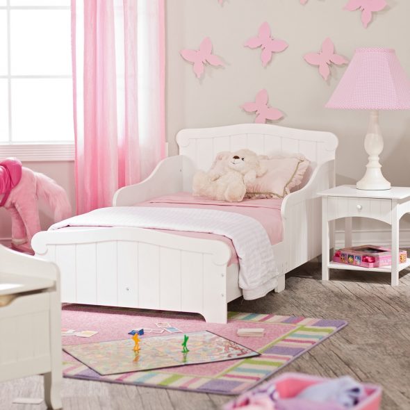 bed with bumpers for girls