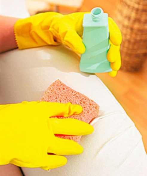 čišćenje kožnog kauča sapunicom