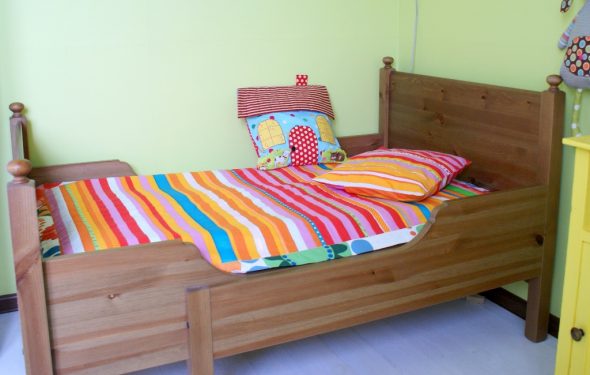Baby bed sliding for a child from three years