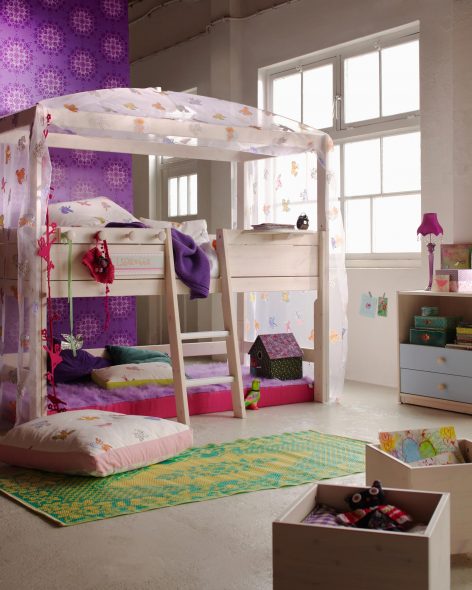 Bunk bed house