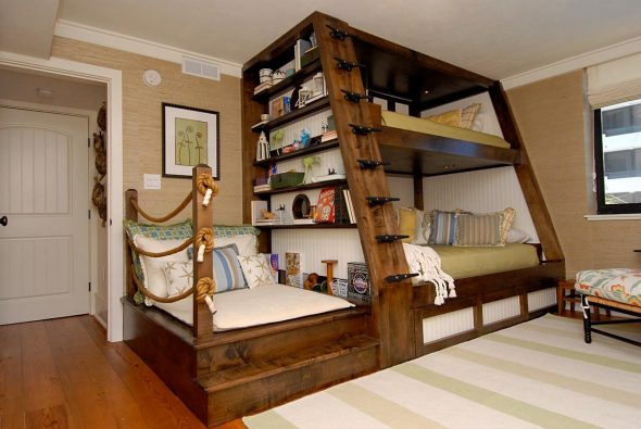łóżko piętrowe drewno duże