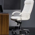 krzesło komputerowe białe