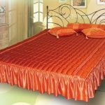 Red bedspread