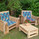 country furniture from pallets