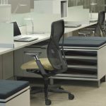 office chair na may modernong mekanismo