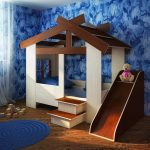 katil cottage coklat dengan slaid