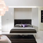 minimalistinen makuuhuone