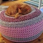 pouf knitted motley