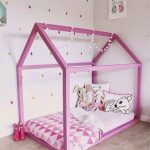 pink house bed