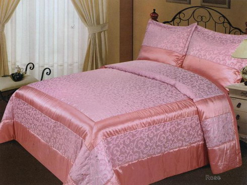 Pembe çift kişilik yatak örtüsü
