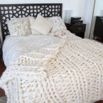 Knitted blanket or bedspread
