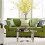 žalia sofa