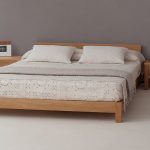Дървено легло