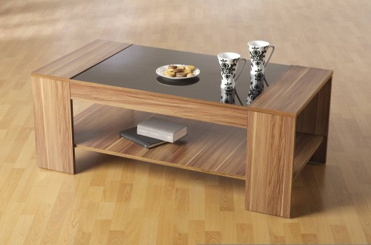  Dřevěný konferenční stolek
