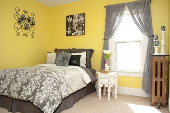 Спалня в жълти тонове