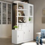 Wardrobe partition is an excellent solution