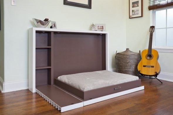folding bed to the wall