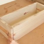 bookcase do-it-yourself from scrap materials
