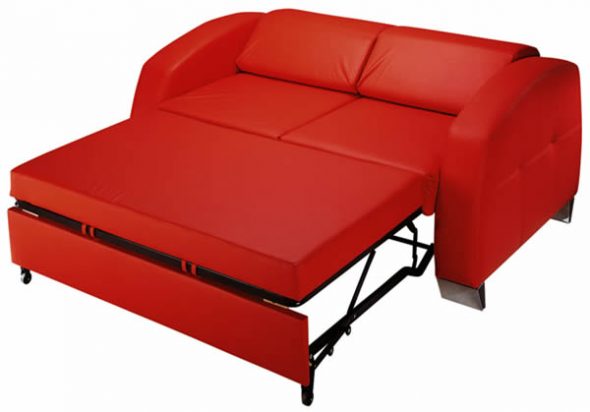 czerwona rozkładana sofa