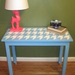 painting furniture with decor