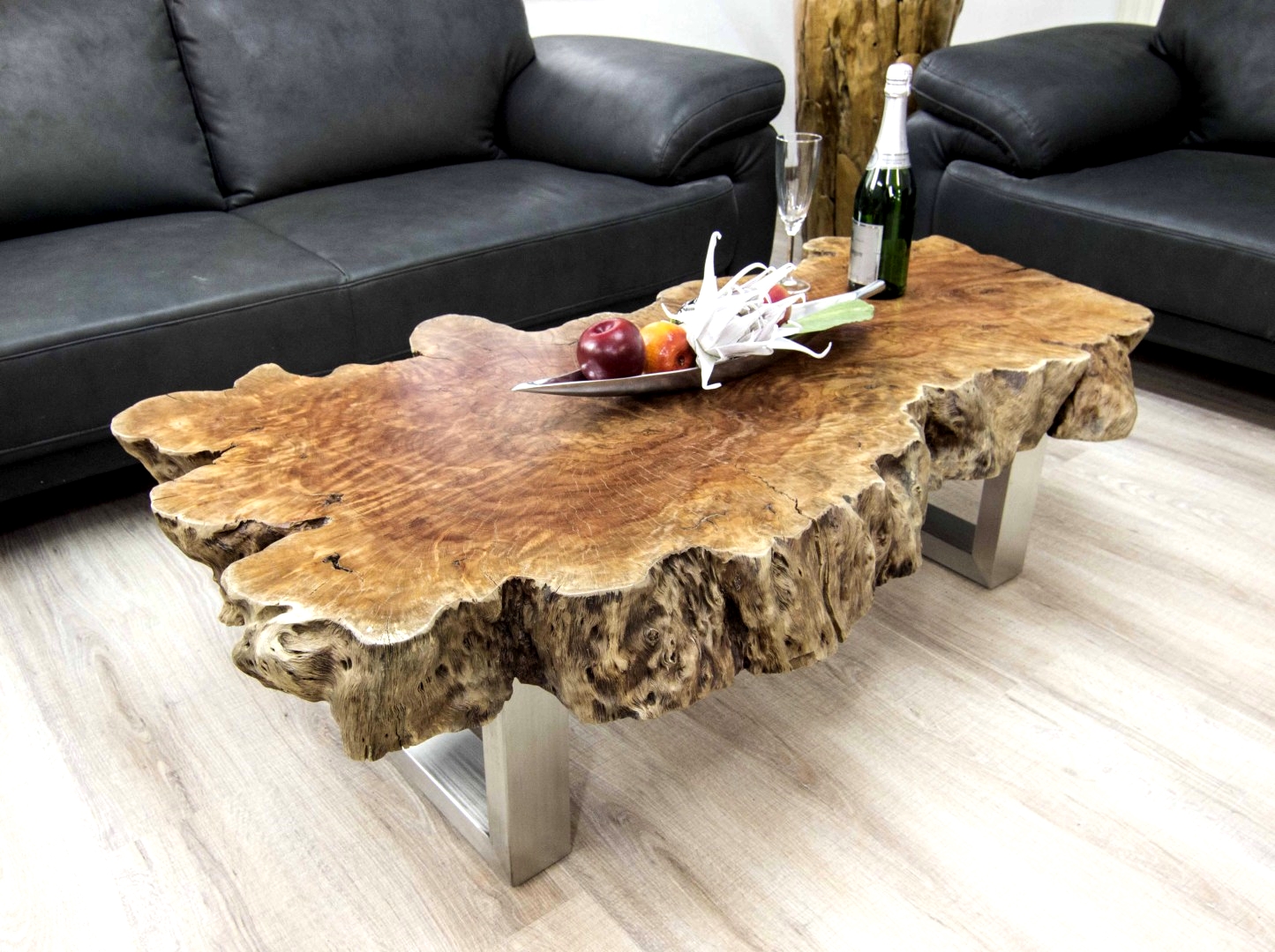 stol od punog drveta