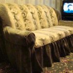 Covers for sofas with elastic