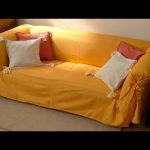 Döşemeli mobilyalar için sarı kapak