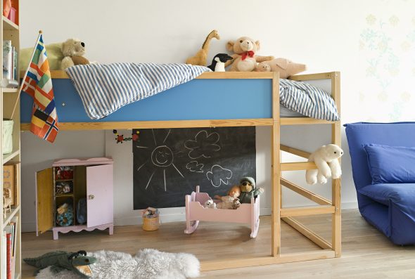 Children's bed - attic photo