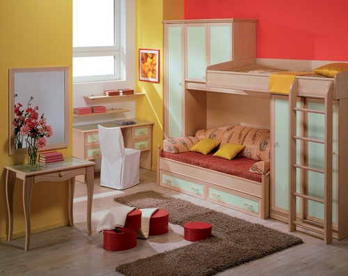 Vaikų mažo kambario baldai