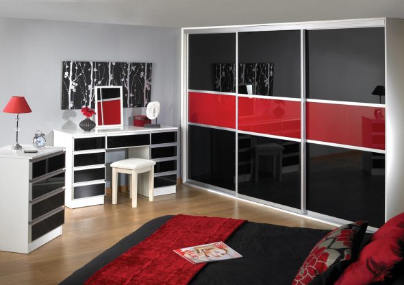 wardrobe black and red