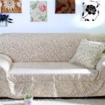 Pattern sa mga armrests ng sofa