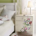 and here is how Provence-style decoupage looks on furniture