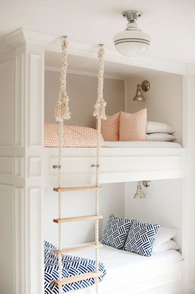 bed with cable ladder