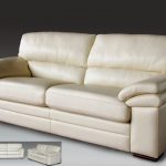 piękna biała skórzana sofa