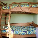 łóżko piętrowe drewno