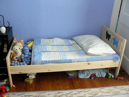 make a bed for children