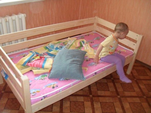 make the most bed for the baby photo