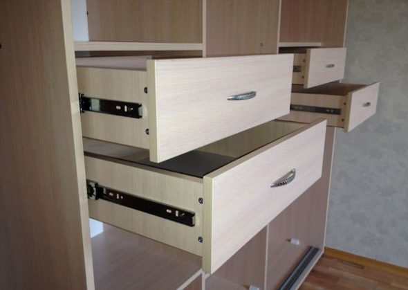 drawer ball drawer systems