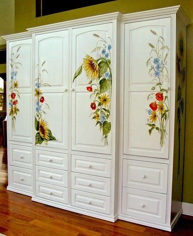 Decoupage furniture with napkins