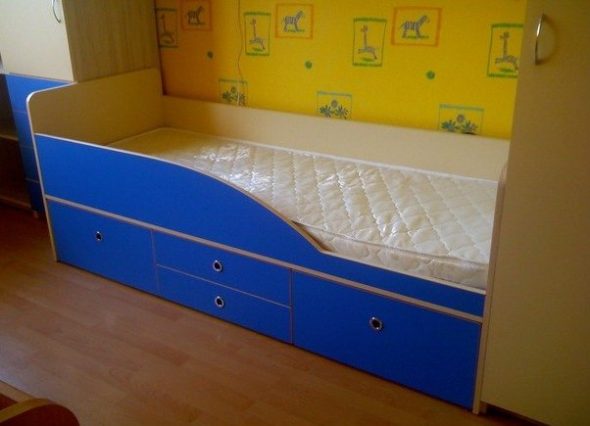 Baby beds with sides