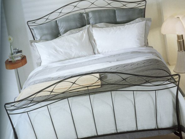 Kované železné postele ikea