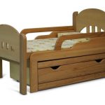 baby bed with sides and box