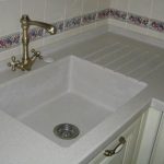 Sinks and sinks from an artificial stone