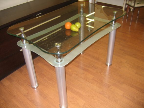 Glass Table Operating Tips