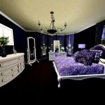 podwójne łóżko czarny i fioletowy wzór