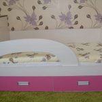 bed dolphin design