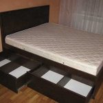 double bed with 2 drawers