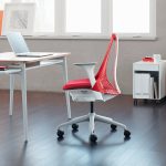 krzesło biurowe białe czerwone